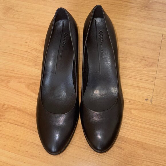 Ecco Shape 55 Plateau Pump - Picture 2 of 7